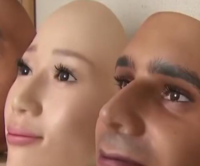 美国发明仿真人皮面具,戴上后秒变另一个人,亲人都无法辨认
