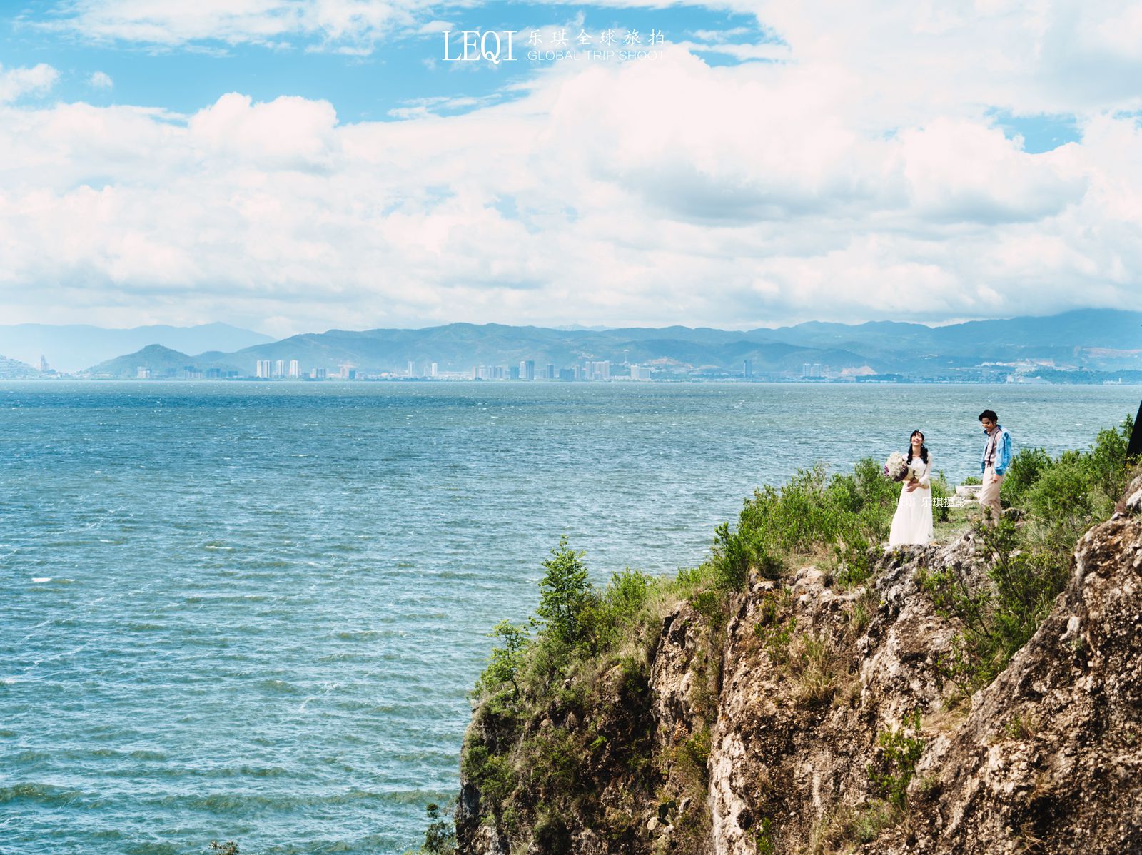 洱海婚纱取景_大理洱海婚纱摄影图片