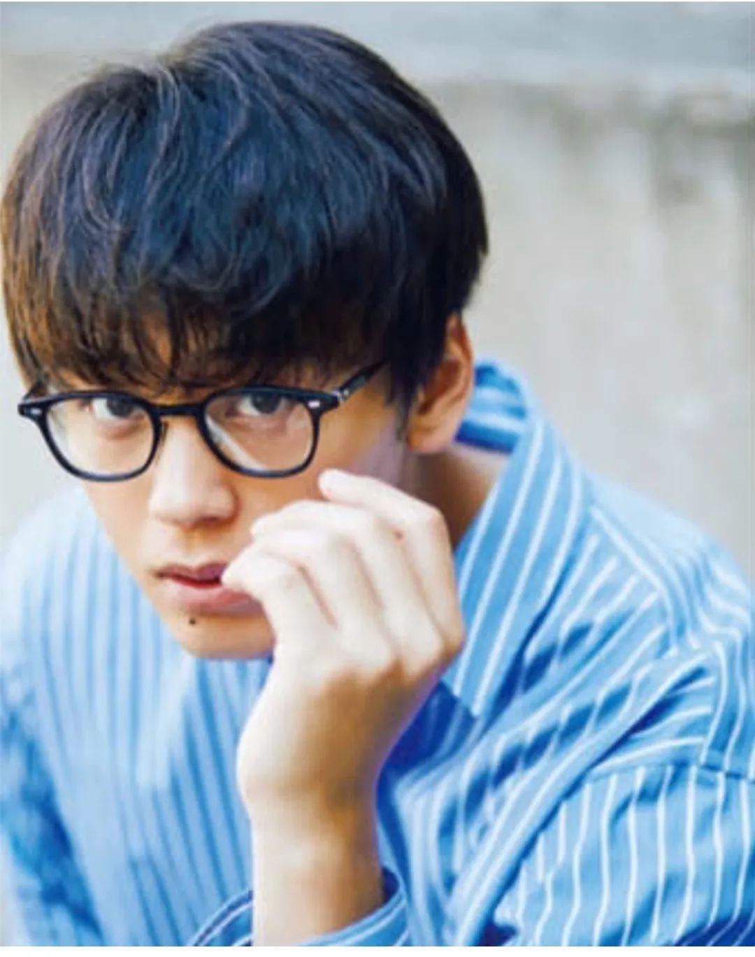 韩国眼镜品牌ASHCROFT，优雅的英伦风格。