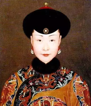 太后:钮祜禄氏《延禧攻略》中的钮祜禄氏,原型是雍正皇帝的孝圣宪皇后