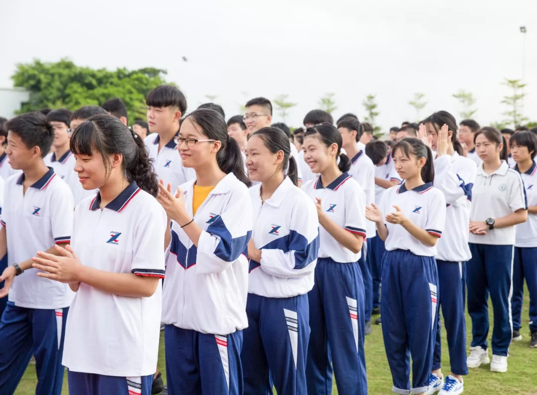 军训磨砺迎开学——新溪第一中学2018年高一级军训