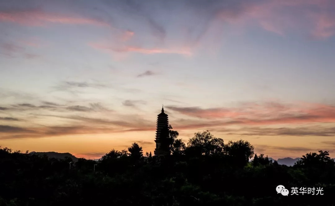 夕阳古塔美如画,只因这把天边火