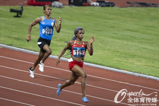 女子400米纳赛尔破亚运纪录黄瑰芬第5童曾欢第6