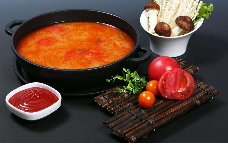 碟滋味家的这款番茄火锅底料的主要原料是浓缩番茄酱,番茄含有丰富的