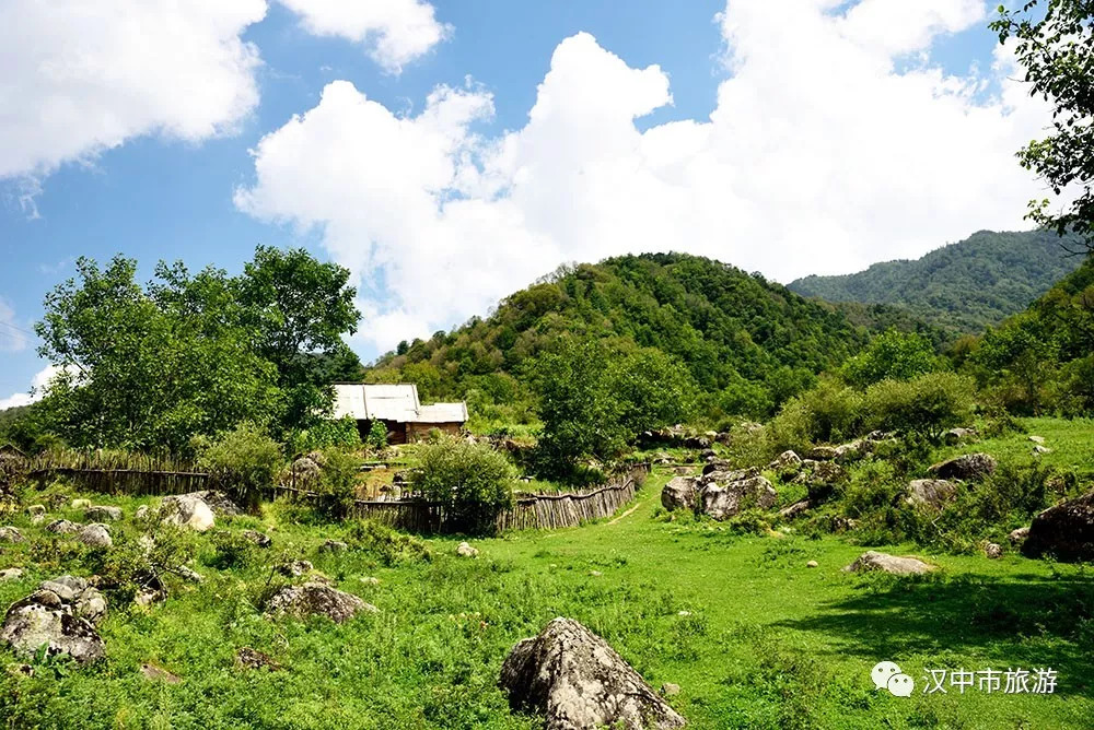 地址:留坝县留侯镇营盘村,紫柏山下