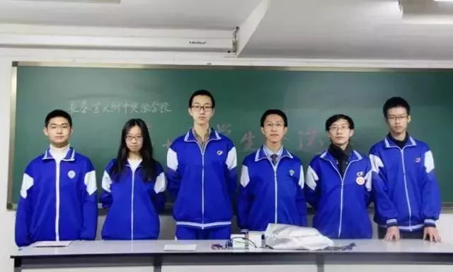 你最中意哪款长春中学校服!