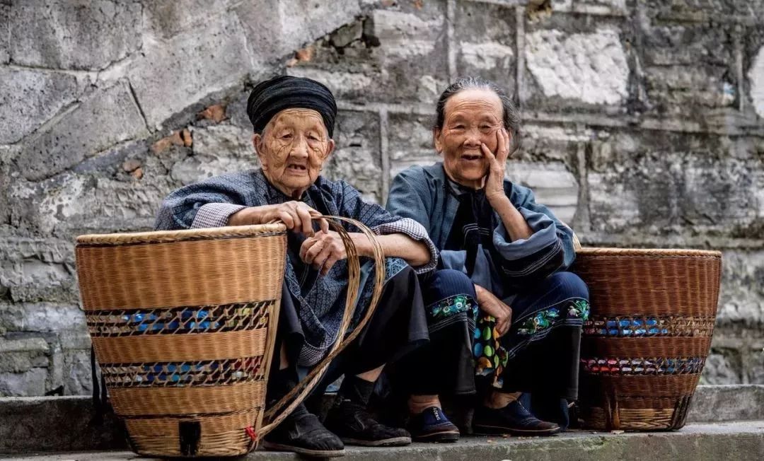 湘西人口号_湘西赶尸人真实照片