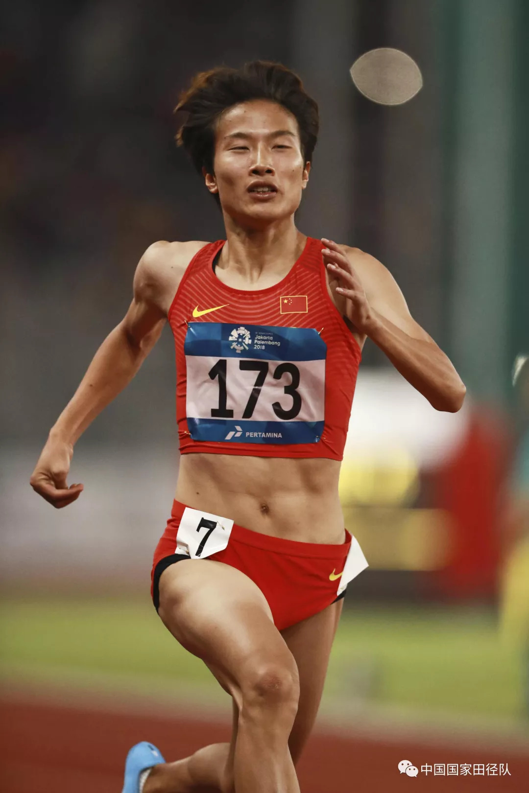 女子400米决赛,黄瑰芬和童曾欢分别以53秒89和53秒95的成绩获得五,六