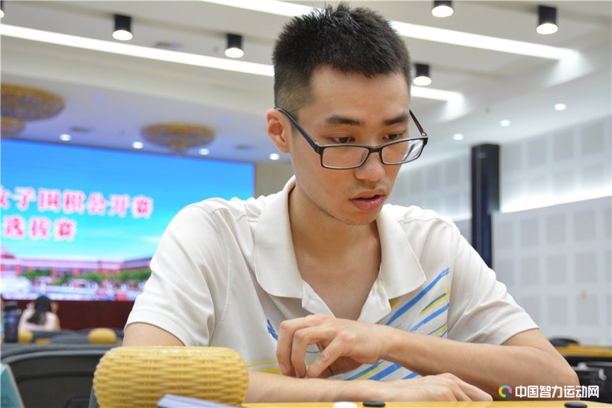 国家围棋队选拔战罢两轮李维清韩一洲等二连胜