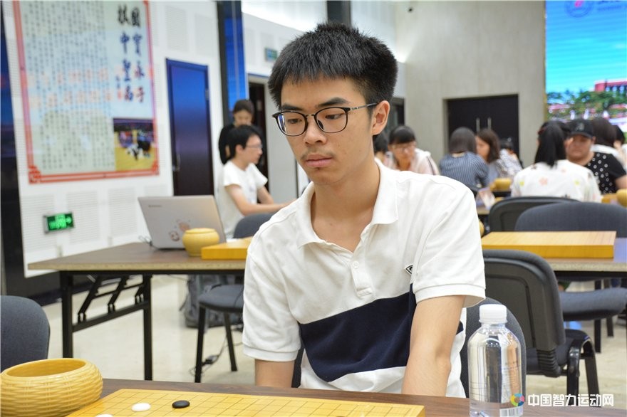 国家围棋队选拔赛程过半李维清陈正勋保持全胜