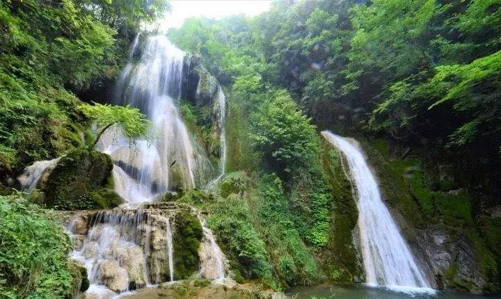 襄阳南漳香水河景区, 襄阳保康九路寨生态旅游区, 武汉江夏中山舰旅游