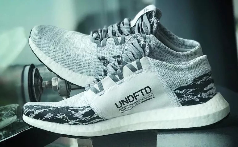 全新联名鞋款!undefeated x adidas pureboost go 上脚图曝光!