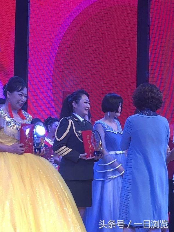 北京著名歌手刘洁在第五届京津冀我爱唱歌大赛中实力荣获金奖