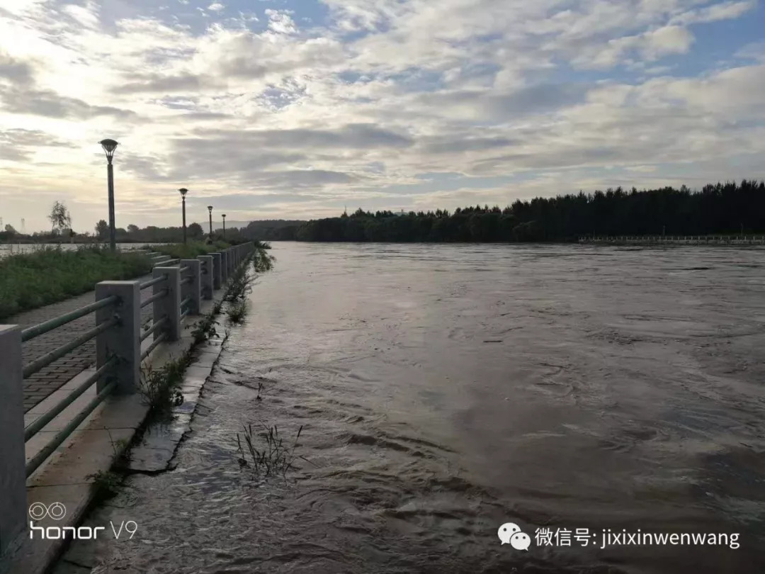 6预警】穆棱河鸡西段水位极速上涨(今晚最高峰,请市民注意安全!