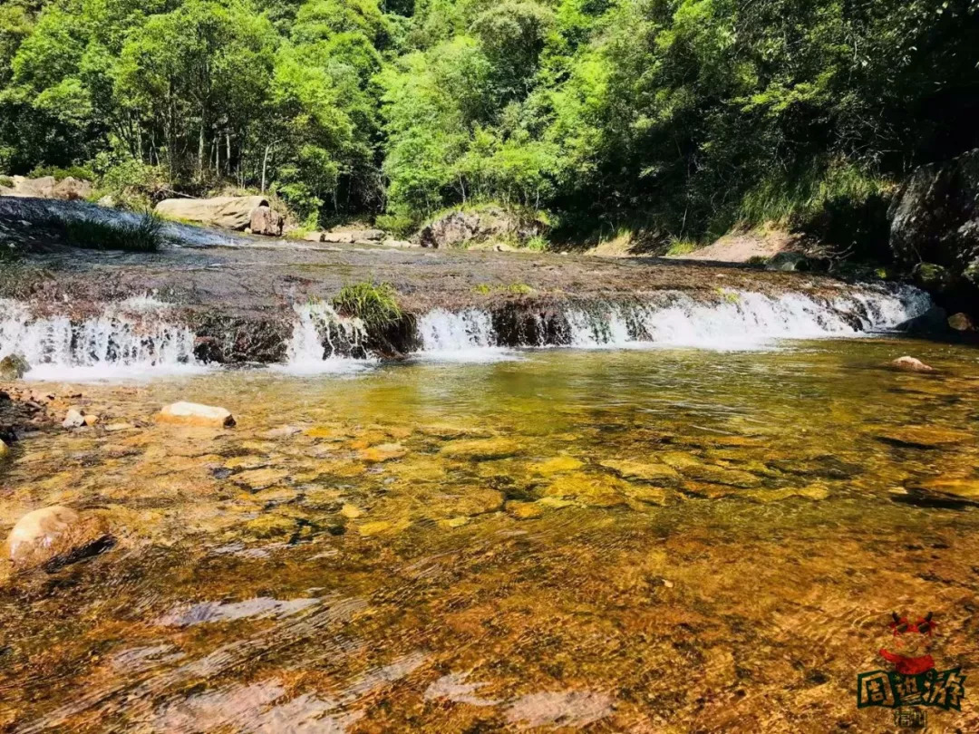 2 媲美仙水洋的溪床 一路小碎步走来