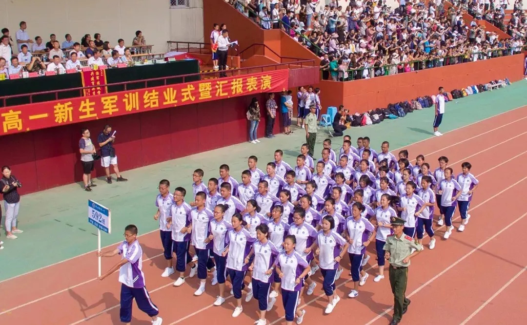 超燃这组震撼军训大片炫目登场学生都来自咱保定的