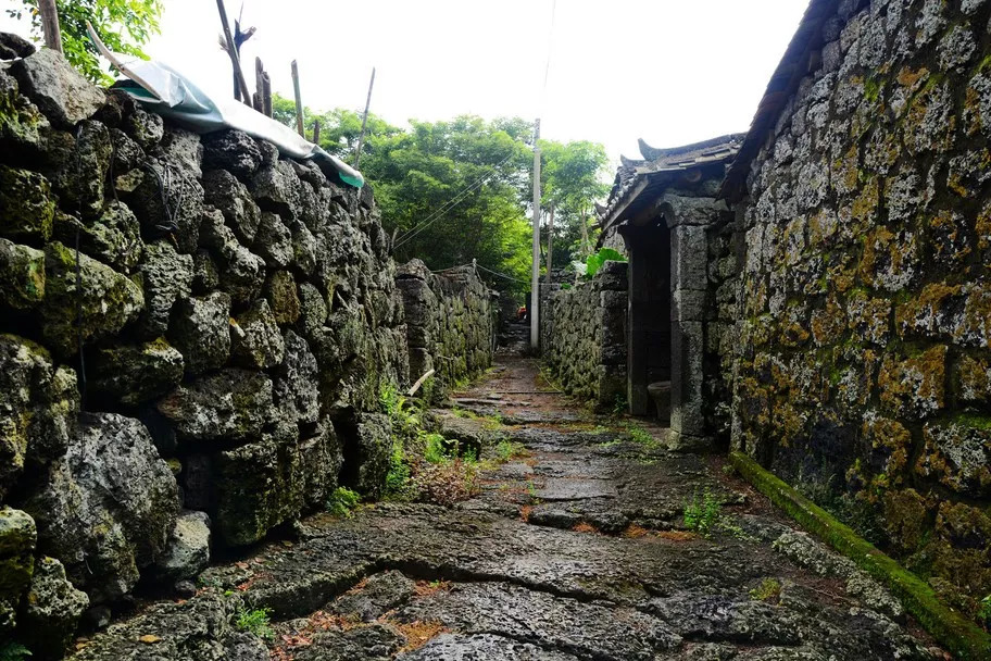 遇见最美秀英之三卿村与火山岩相生相伴别有一番韵味和景致