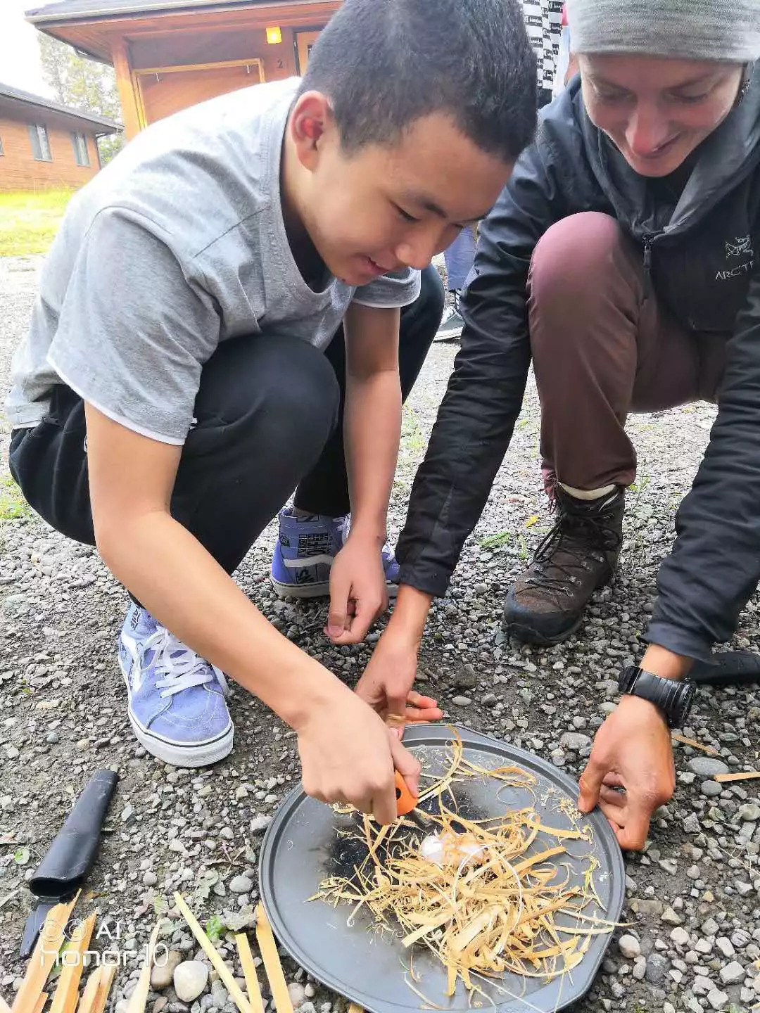 怎么简易的搭庇护所_简易头像(2)