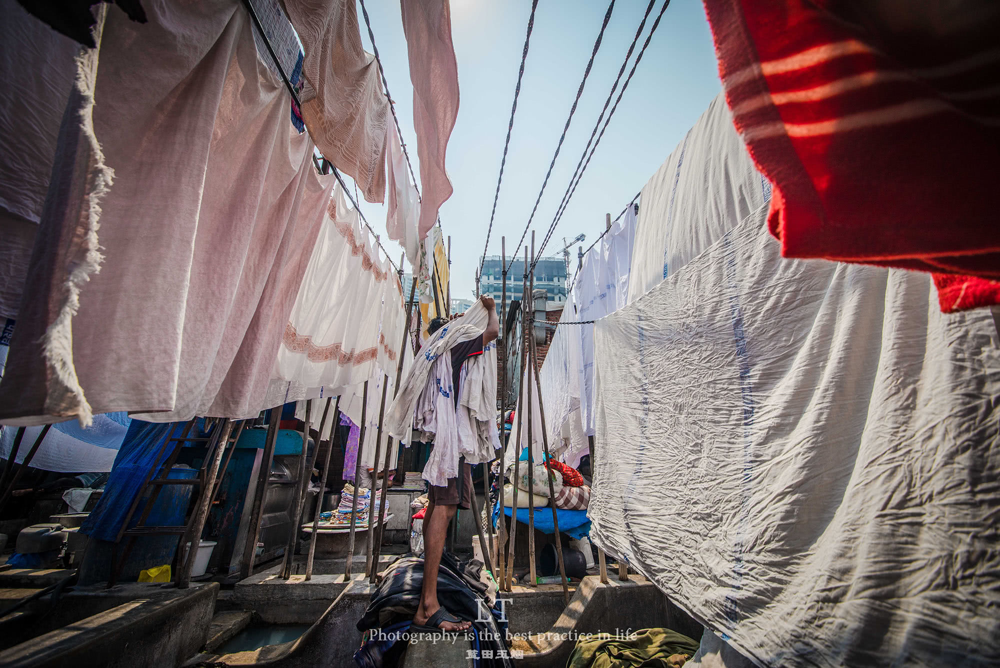 印度奇观：存在了160年的世界上最大“人力洗衣厂” - 知乎
