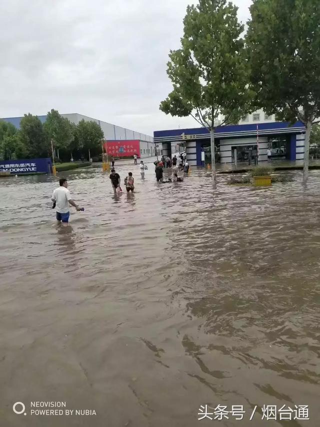 锦绣家园车库被淹