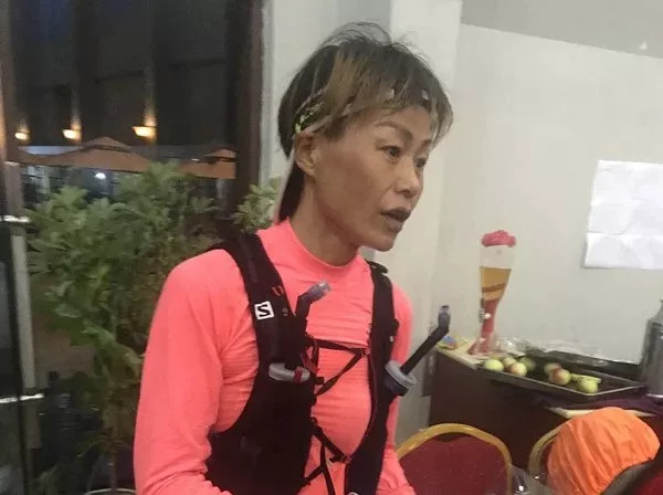 周卫琴 88:53:31李飞 96:38:06谢明凤 99:57:49张淑霞 109:42:03