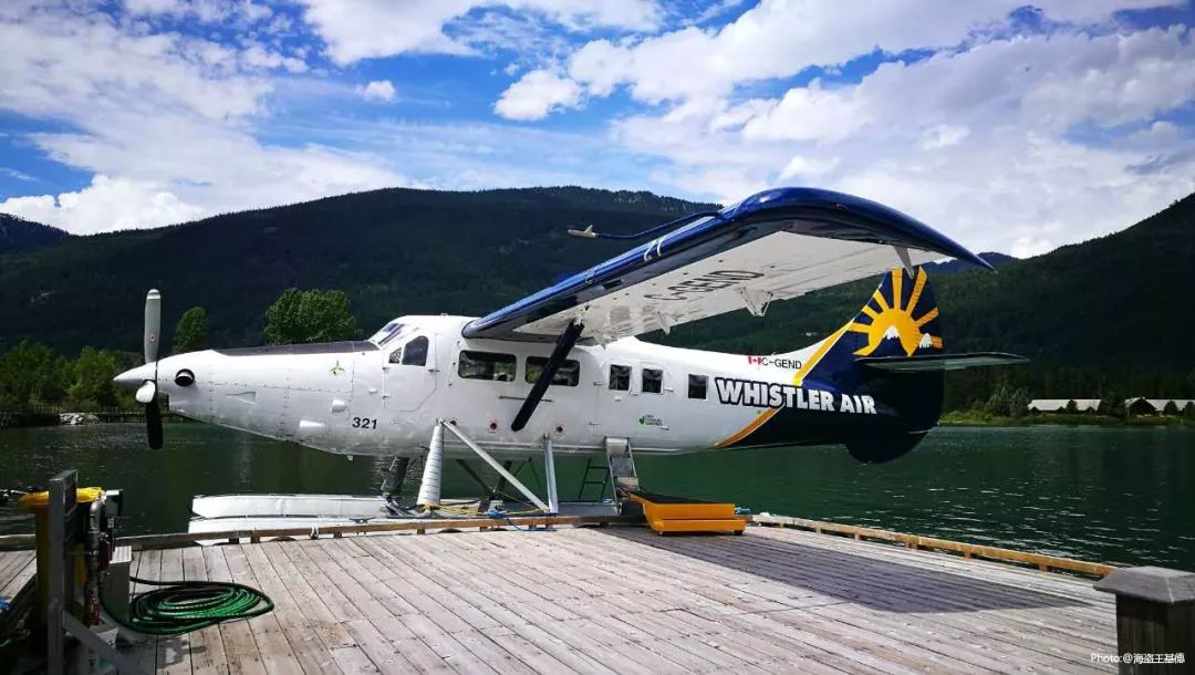 加拿大港湾航空公司(harbour air seaplanes)作为北美最大的水上飞机