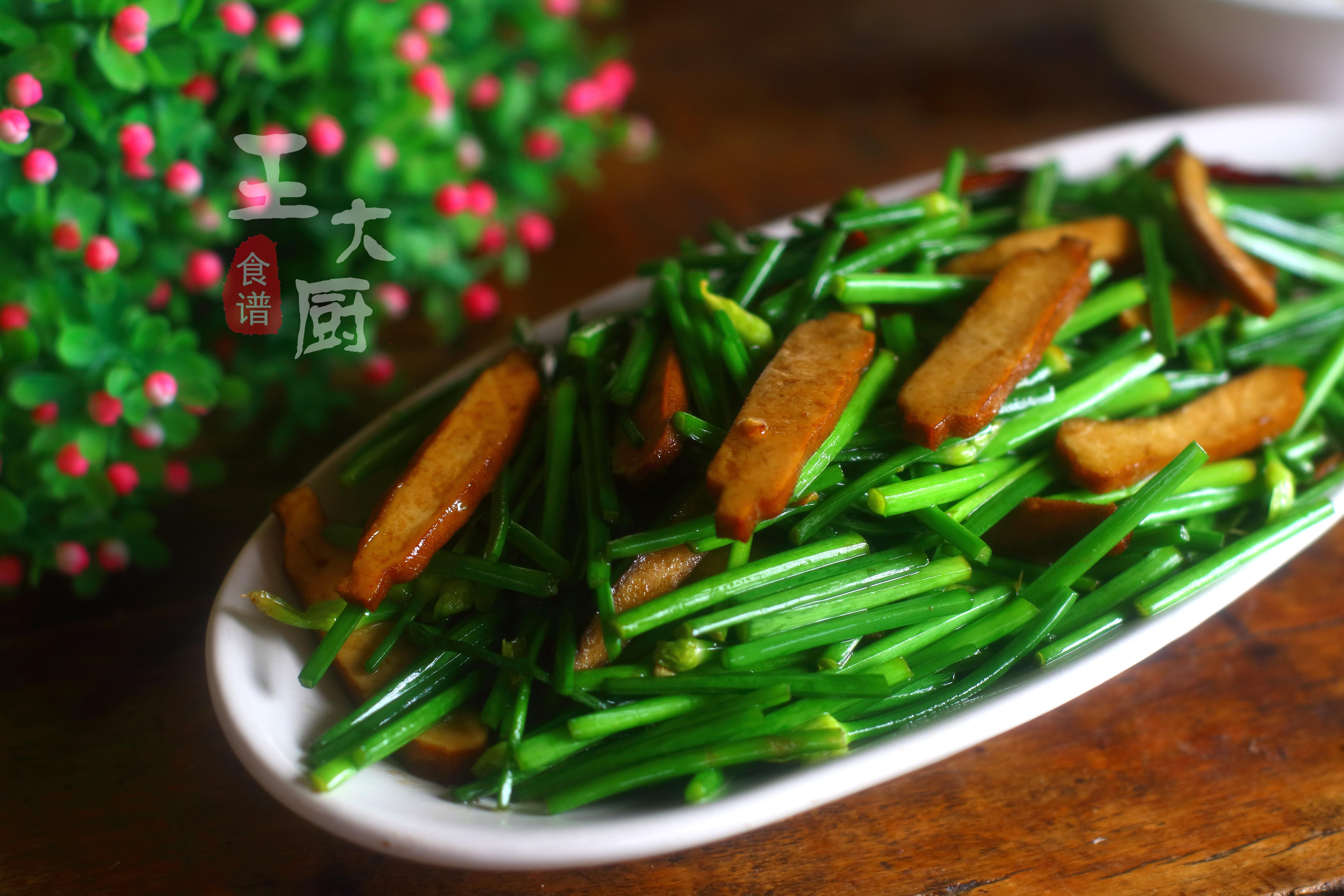 蔬菜绿色韭菜健康韭苔摄影图配图高清摄影大图-千库网