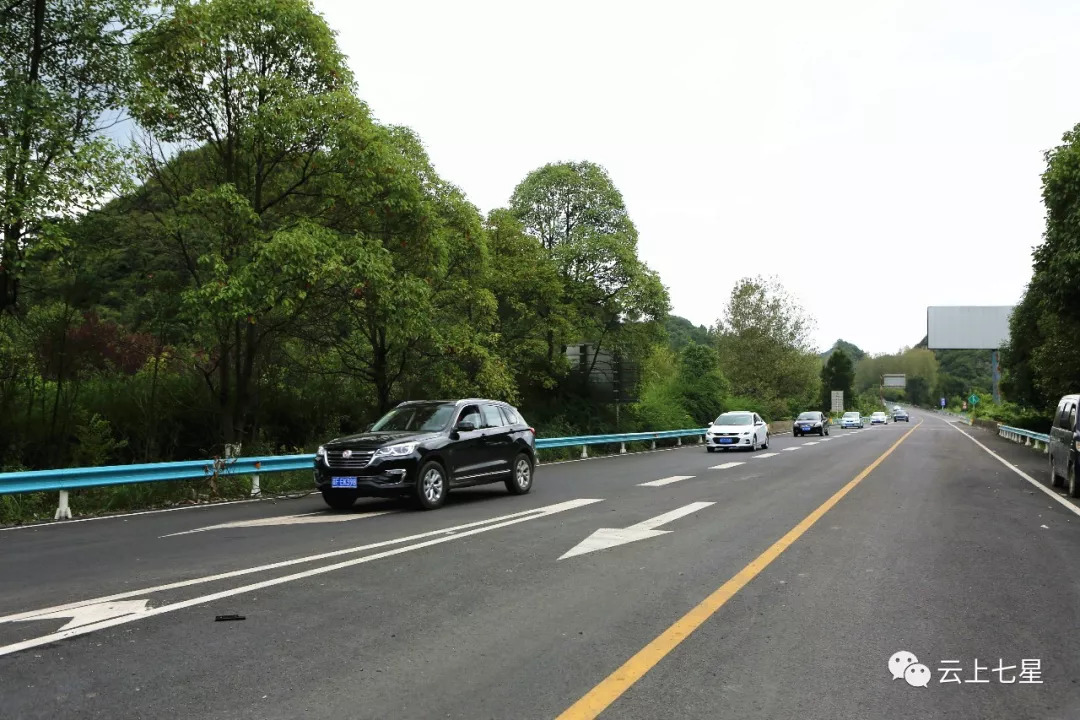 黔西人本月31日贵毕公路这个路段竣工通车