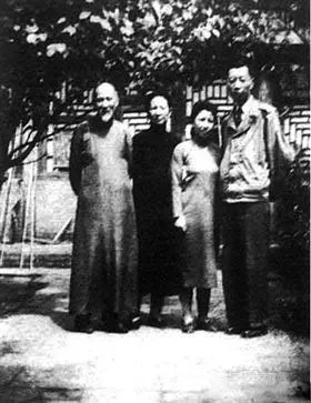 1948年黄宾虹夫妇与傅雷夫妇合影于北平黄宾虹寓所