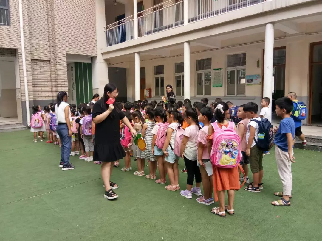 我上学啦——济南市黄台小学新生入学及入学教育工作顺利完成