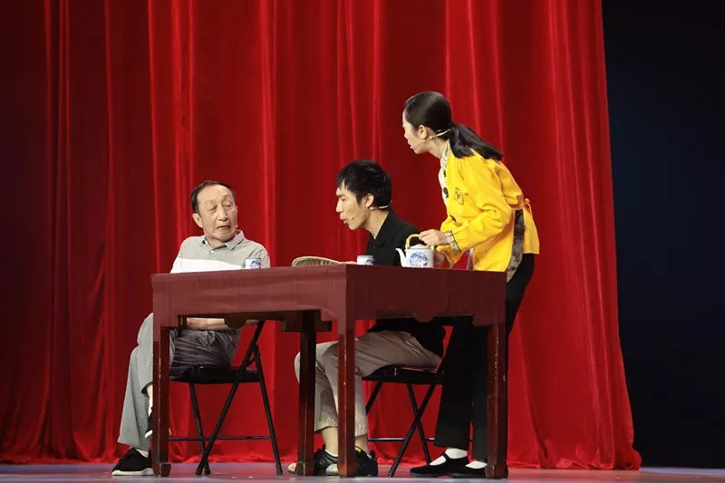 由影视演员:于月仙,印小天,杨可心,赵凯,陈嘉男,宋晓亮演绎的小品