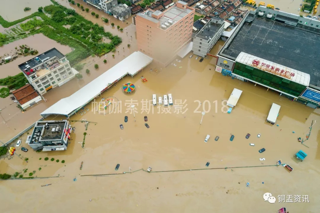 航拍直击谷饶铜盂潮南地区洪灾现场陷入一片泽国降雨仍在继续