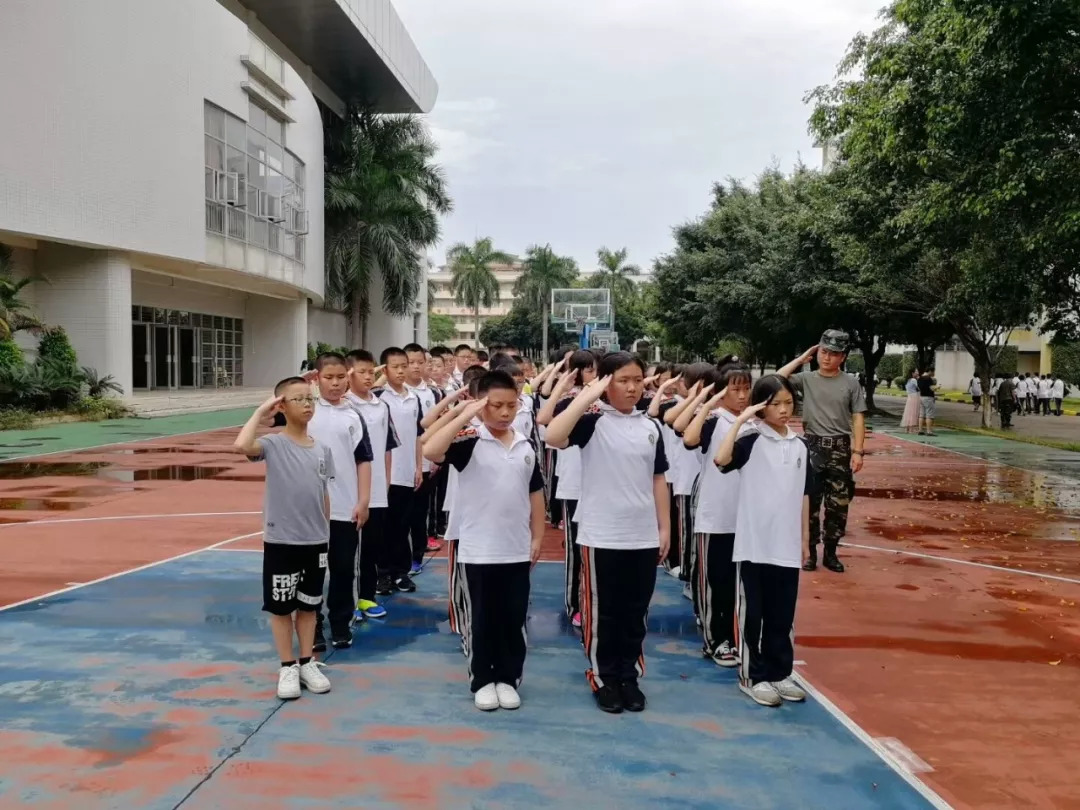 蜕变,化茧成蝶 —厚街湖景中学2018级新生入学适应教育圆满落幕!