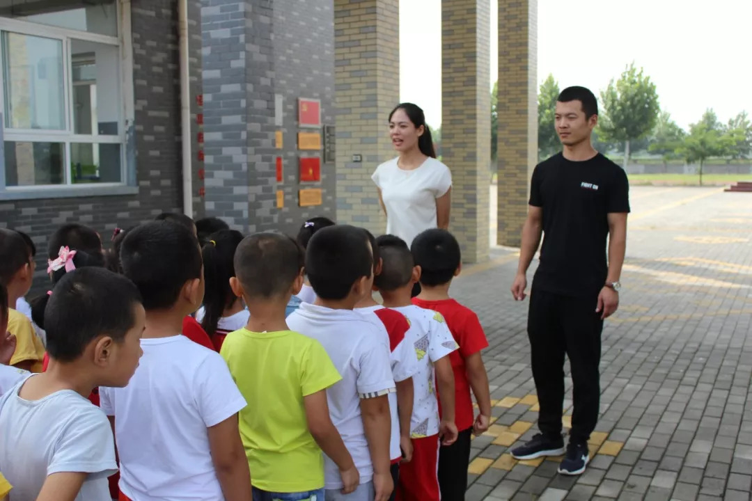 小豆豆们上学啦!——天桥区东营小学迎接一年级新生入学