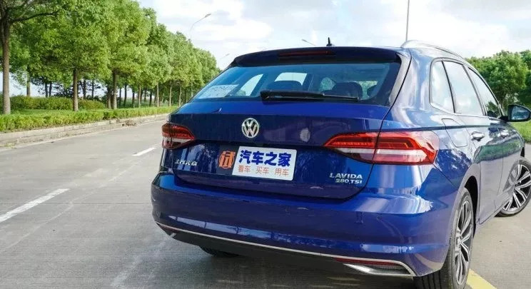 掌声送给车尾 测试朗逸两厢280tsi dsg