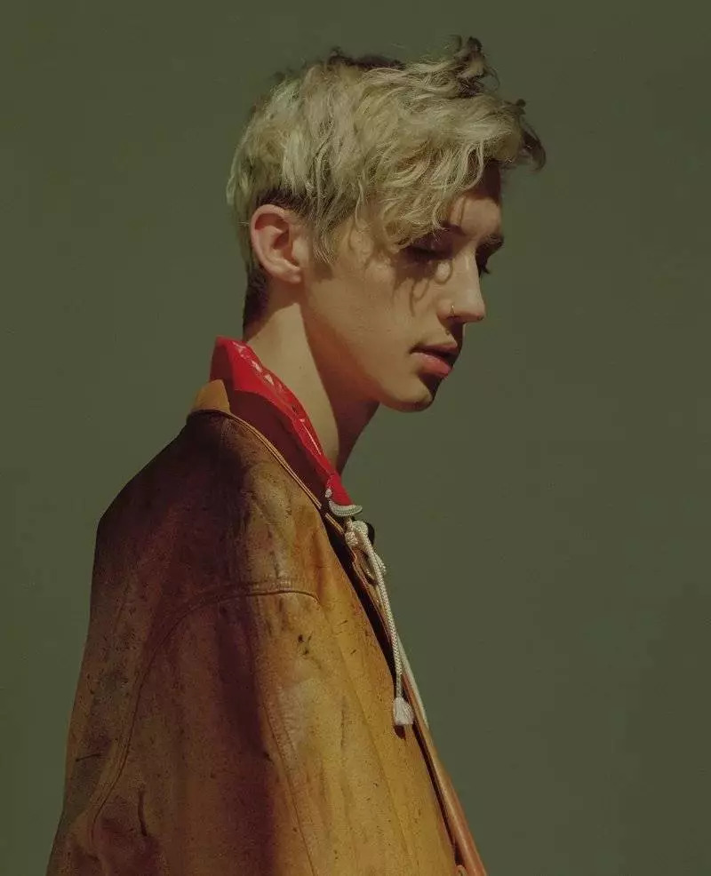 美成这样是犯规的,戳爷!_troyesivan