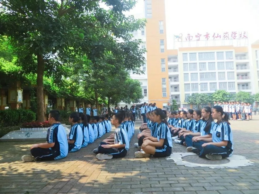 仙葫学校玉兰宝贝们开学多开心呀!