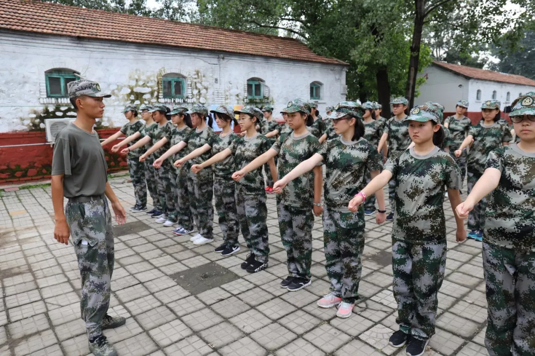 盛华基地:北京市海淀实验中学军训纪实