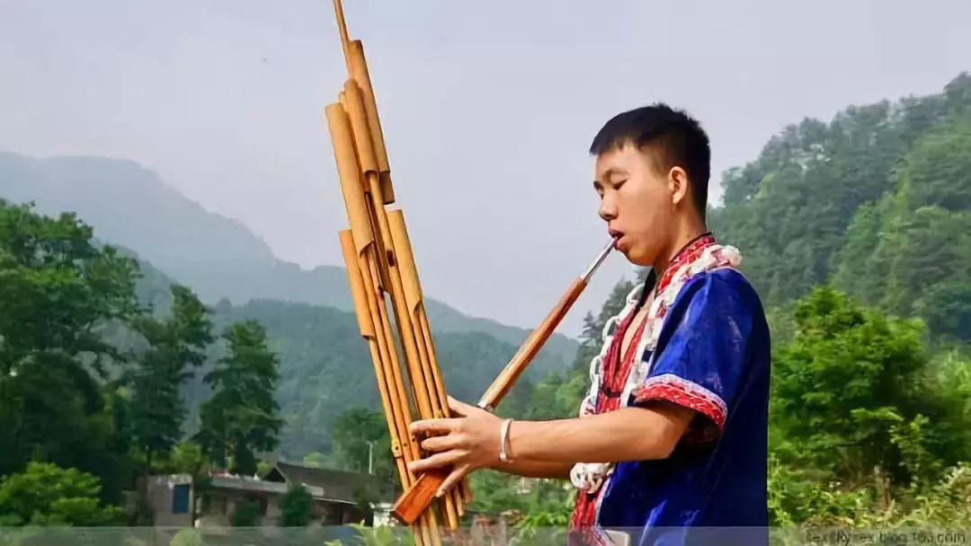 "十佳苗歌"在约你|潘礼成唱起芦笙欢歌,九月芦笙节邀你一起嗨