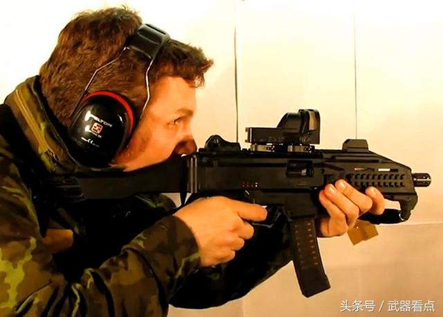 军事丨适合vip人员贴身保护的冲锋枪
