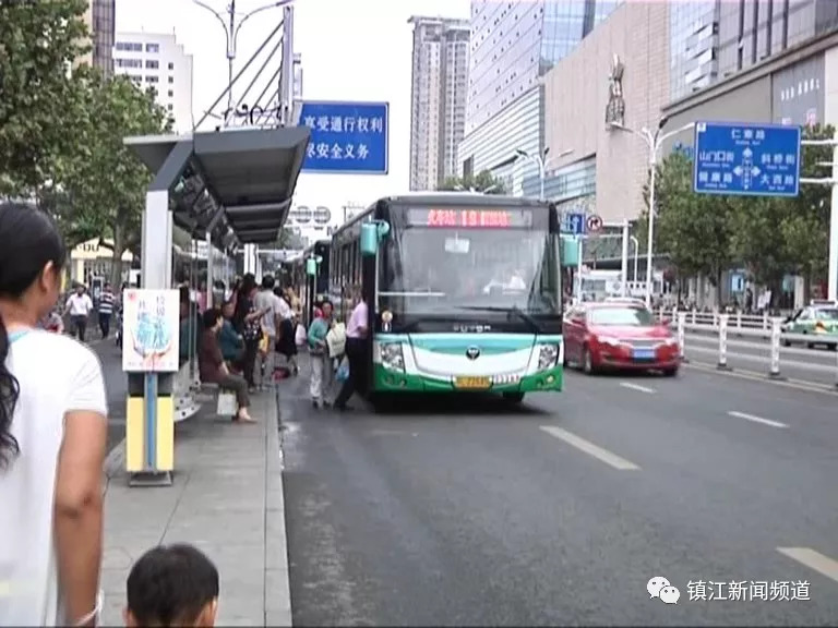 公交快速通勤1号线开通 镇江至大港只需50分钟