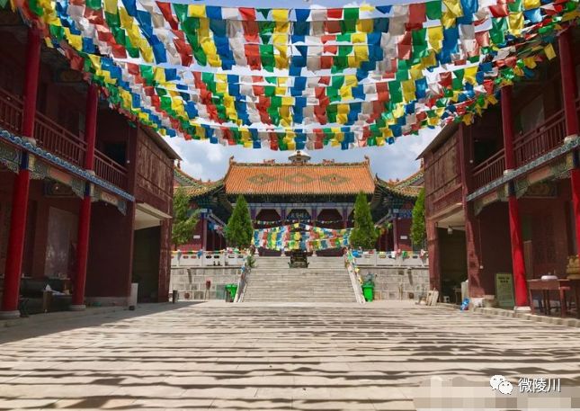 【围观】航拍陵川福兴寺.