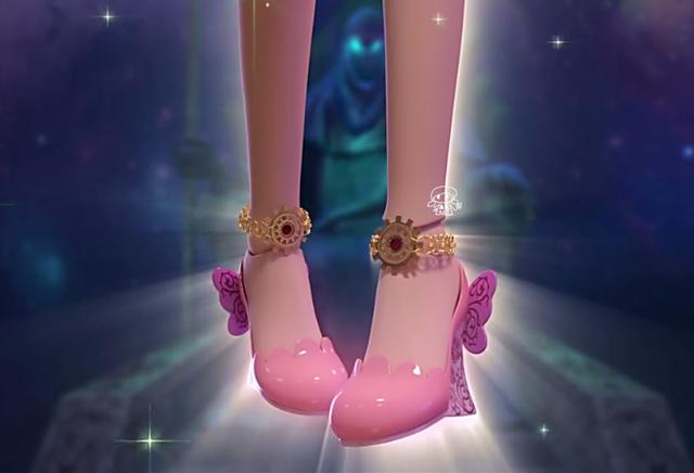 叶罗丽中的四双纯粉色美鞋,白光莹的人气最高,新版茉莉的最罕见