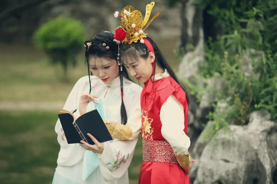 自在飞花轻似梦无边丝雨细如愁丨红楼梦主题摄影活动完美落幕