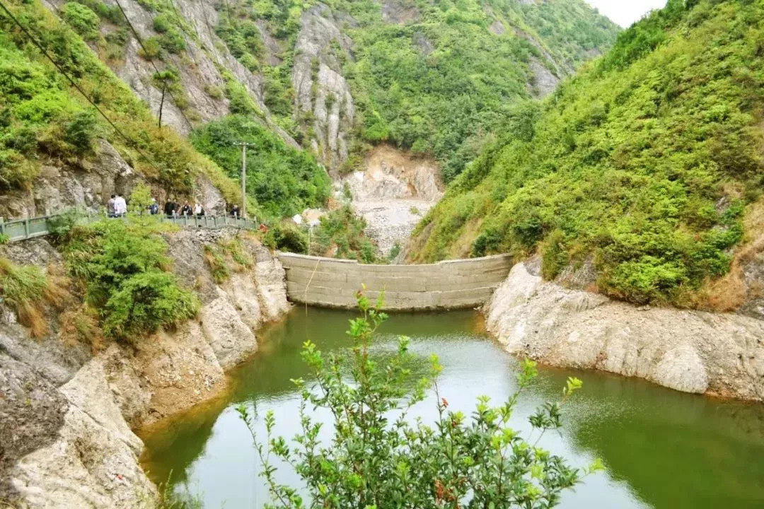 藏在龙港的旅游圣地空气好寺庙多还有观音洞瀑布