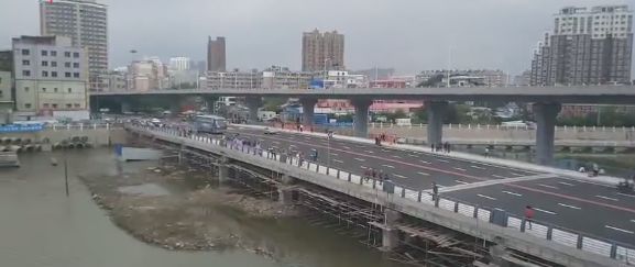 今天9点,东大桥建成通车 六车道更通畅!