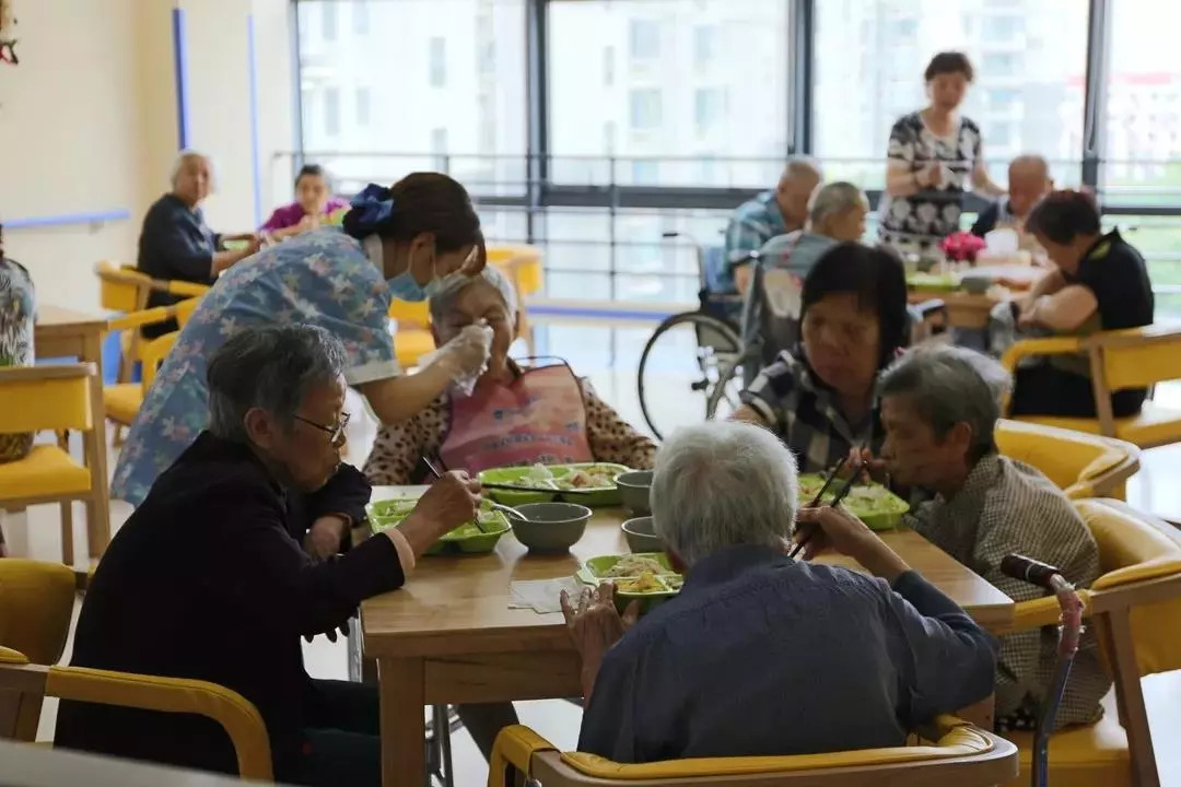 嘉兴路街道老年人"福利汇"——照护服务