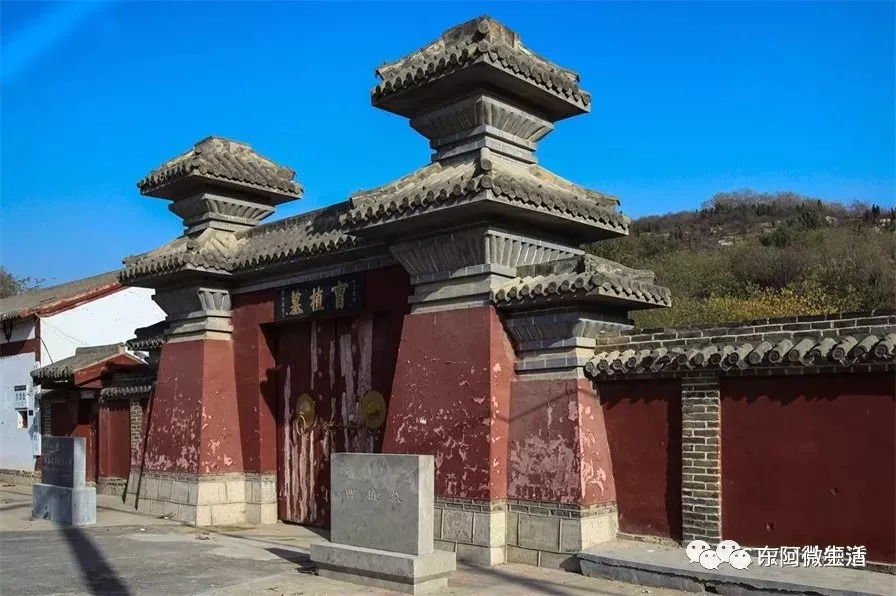 东阿境内有中国阿胶博物馆,曹植墓,曹植公园,仓圣遗迹等旅游名胜.
