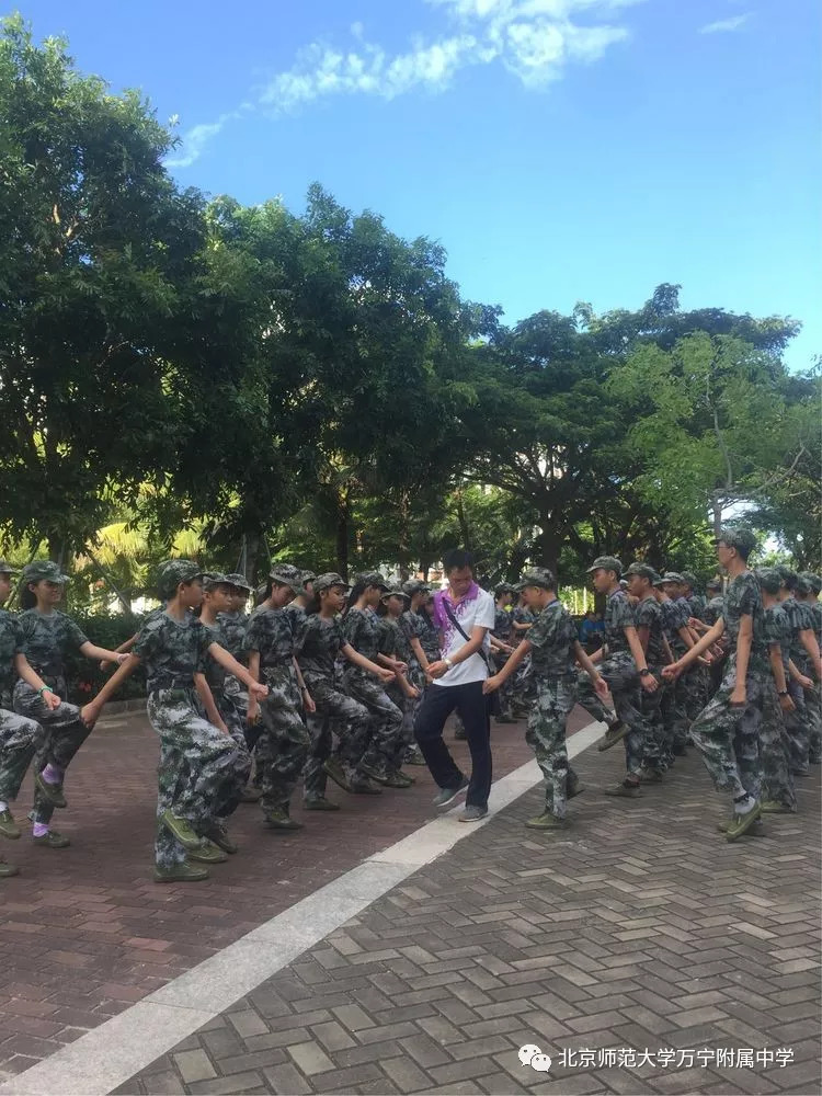 意志的磨练青春的蜕变七年级新生军训篇一