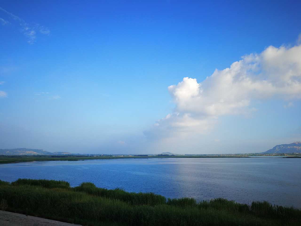 邹城孟子湖西苇水库,开车游玩的好去处.这处风景,你亲临过了吗?